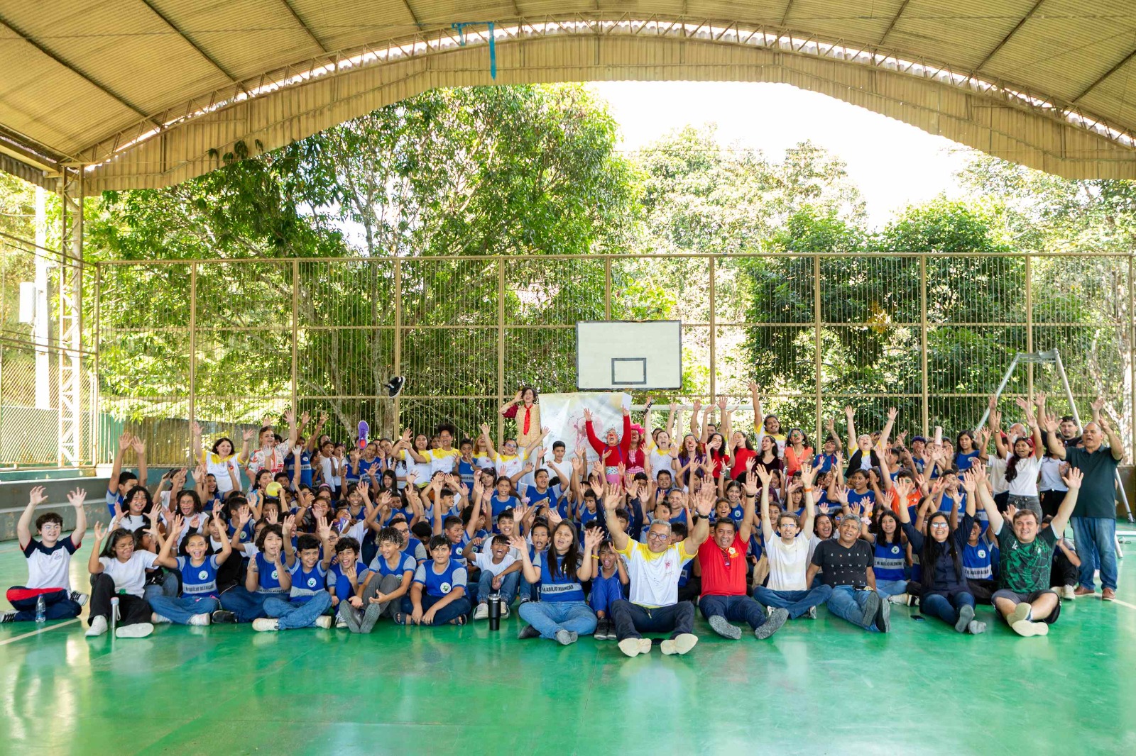 Festival Feminino de Artes Circenses encanta público na zona rural de Manaus