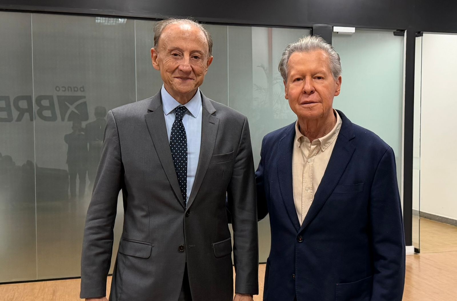 Arthur Virgílio intensifica articulação em defesa da Zona Franca
