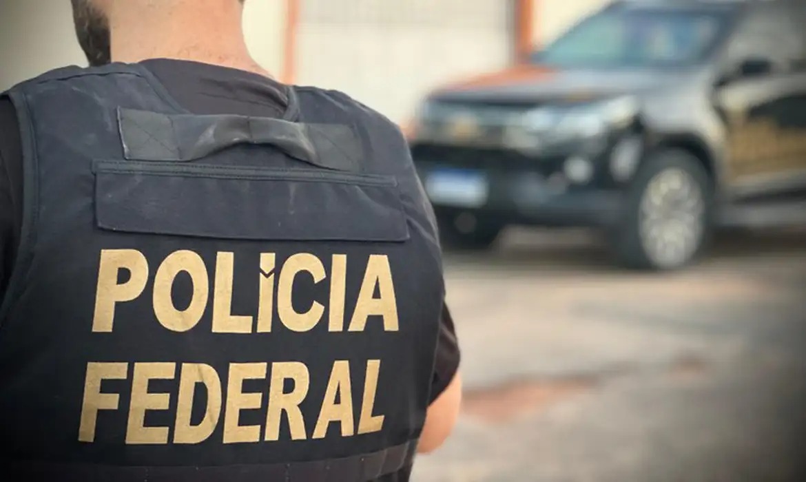 Polícia Federal combate esquema de tráfico internacional e lavagem milionária