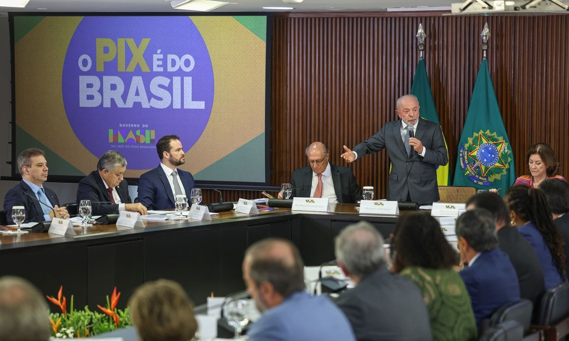 Lula busca alternativas após tarifas dos EUA