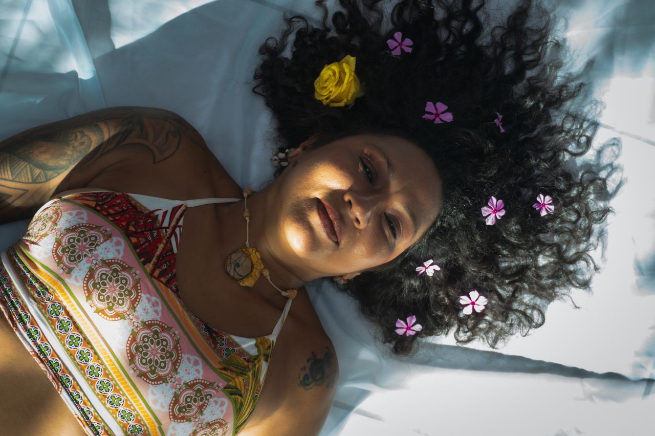 Vívian di Oliveira apresenta show de Luedji Luna