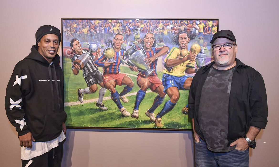Casa das Rosas recebe mostra de Ronaldinho Gaúcho