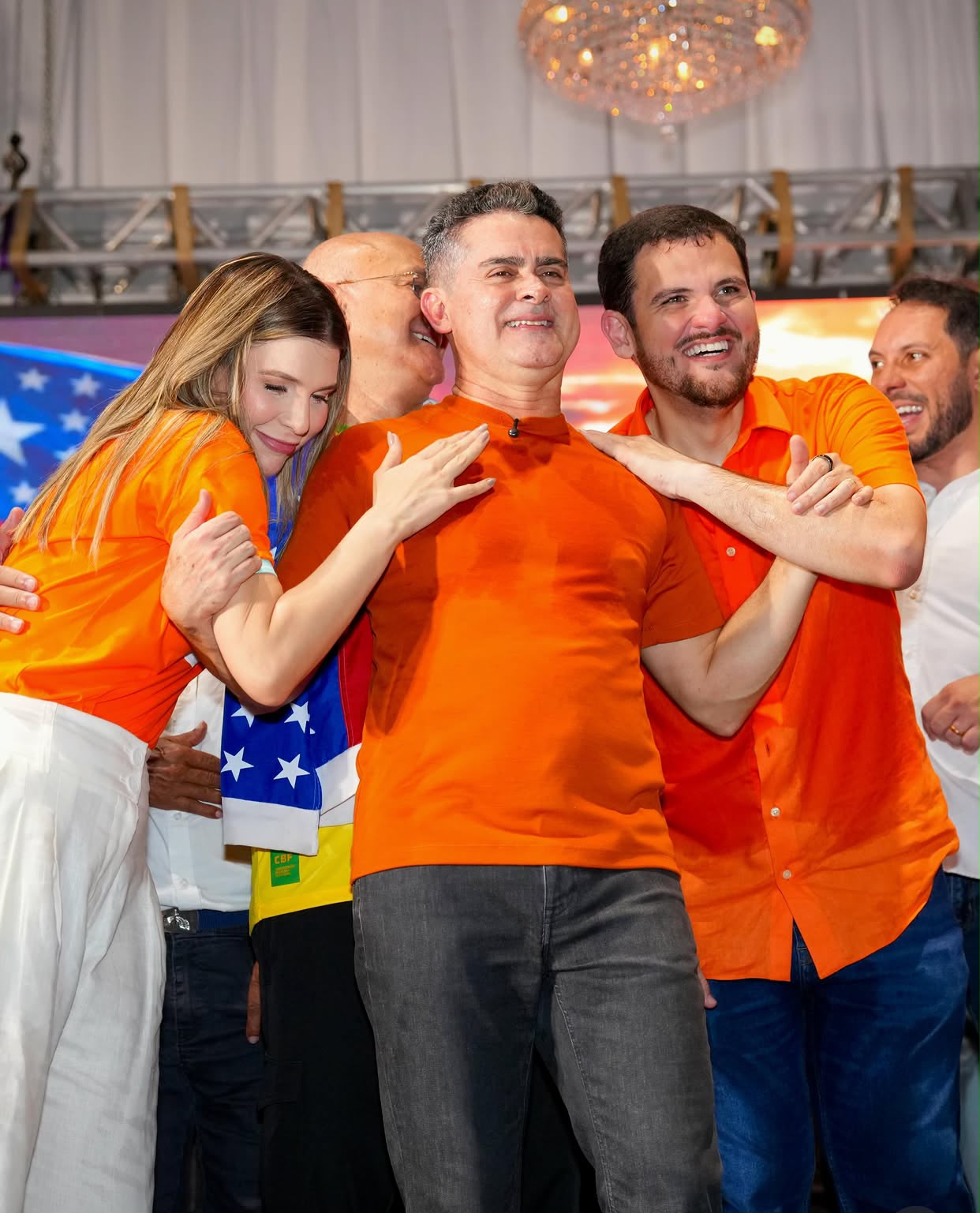 Avante reúne multidão com Augusto Cury