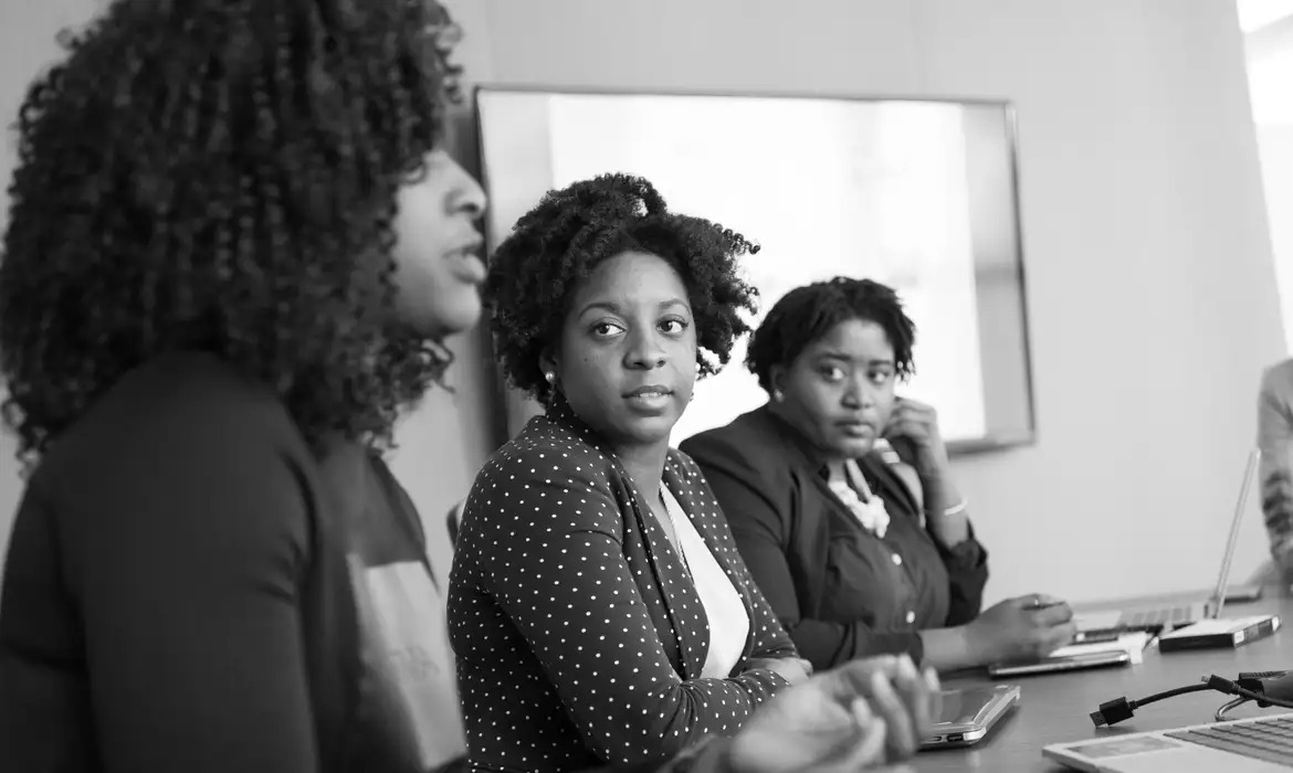 Desemprego afeta mulheres negras