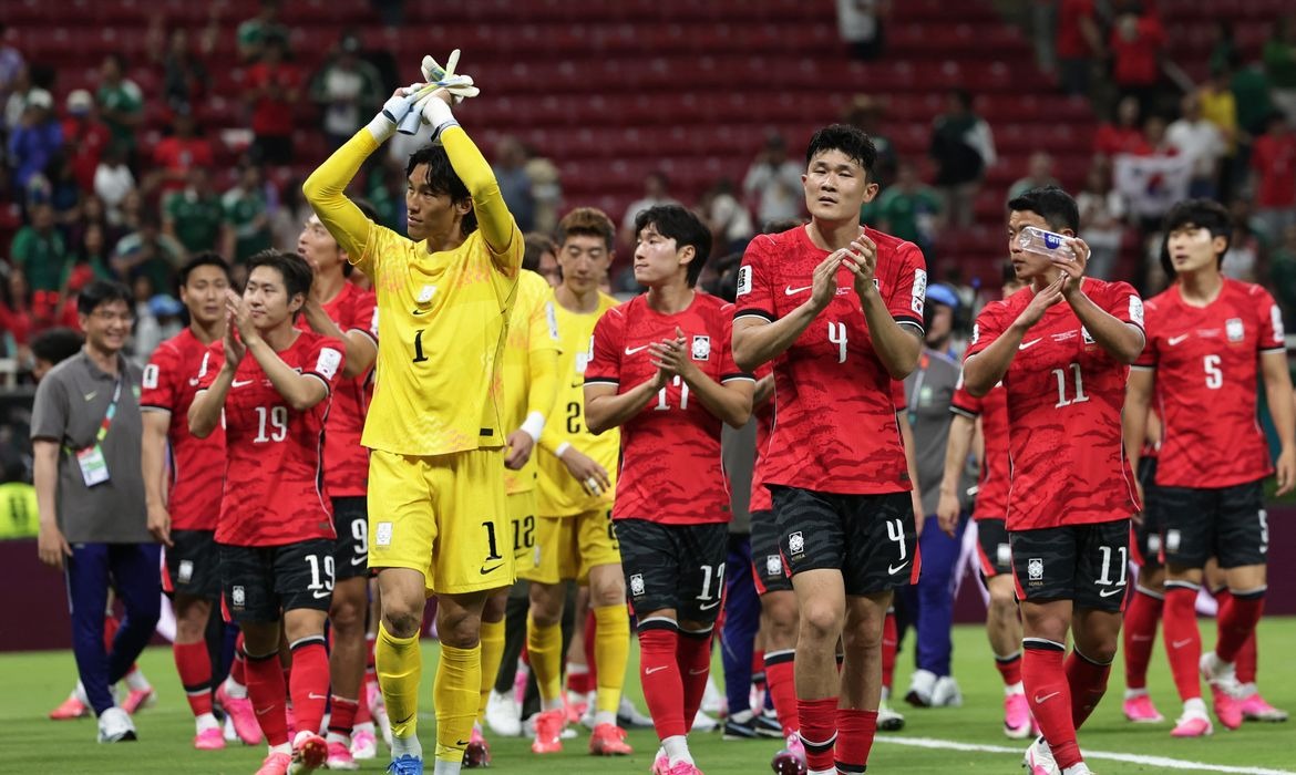 Coreia vira jogo na Copa