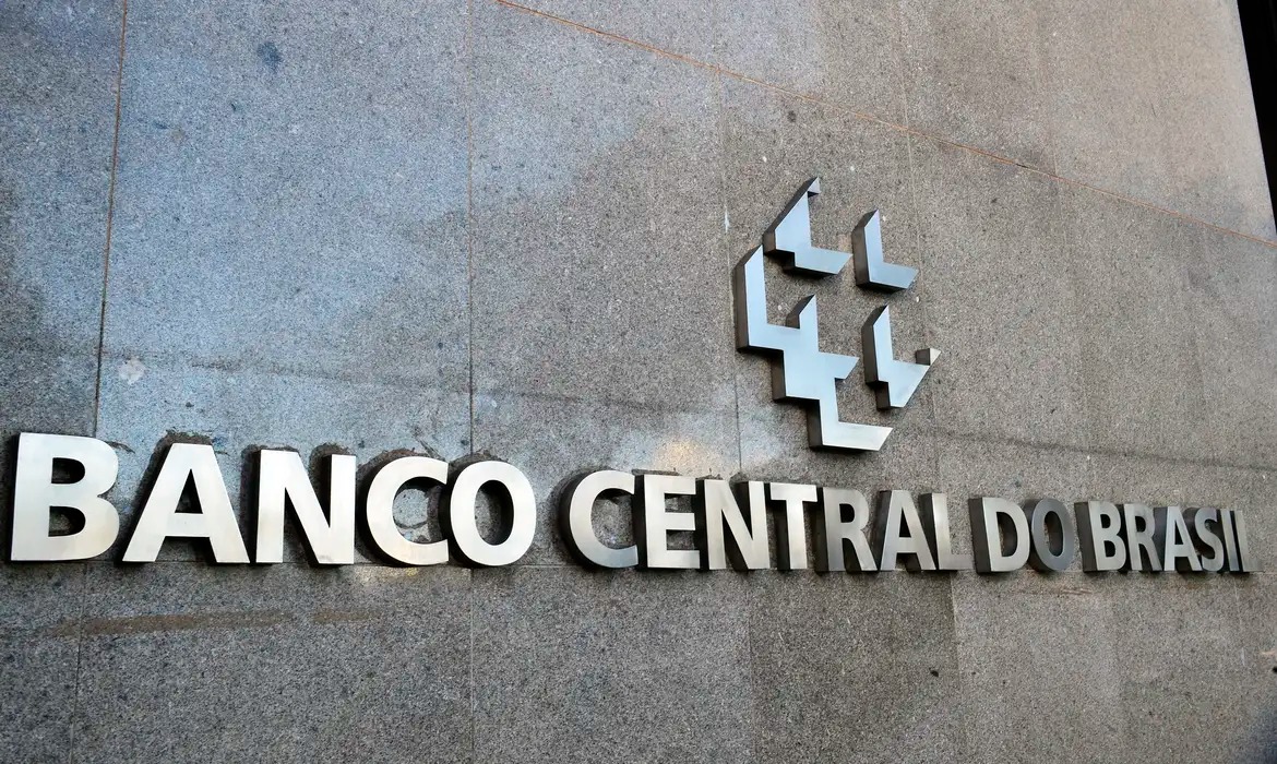 Selic 13,75% entra no radar do mercado