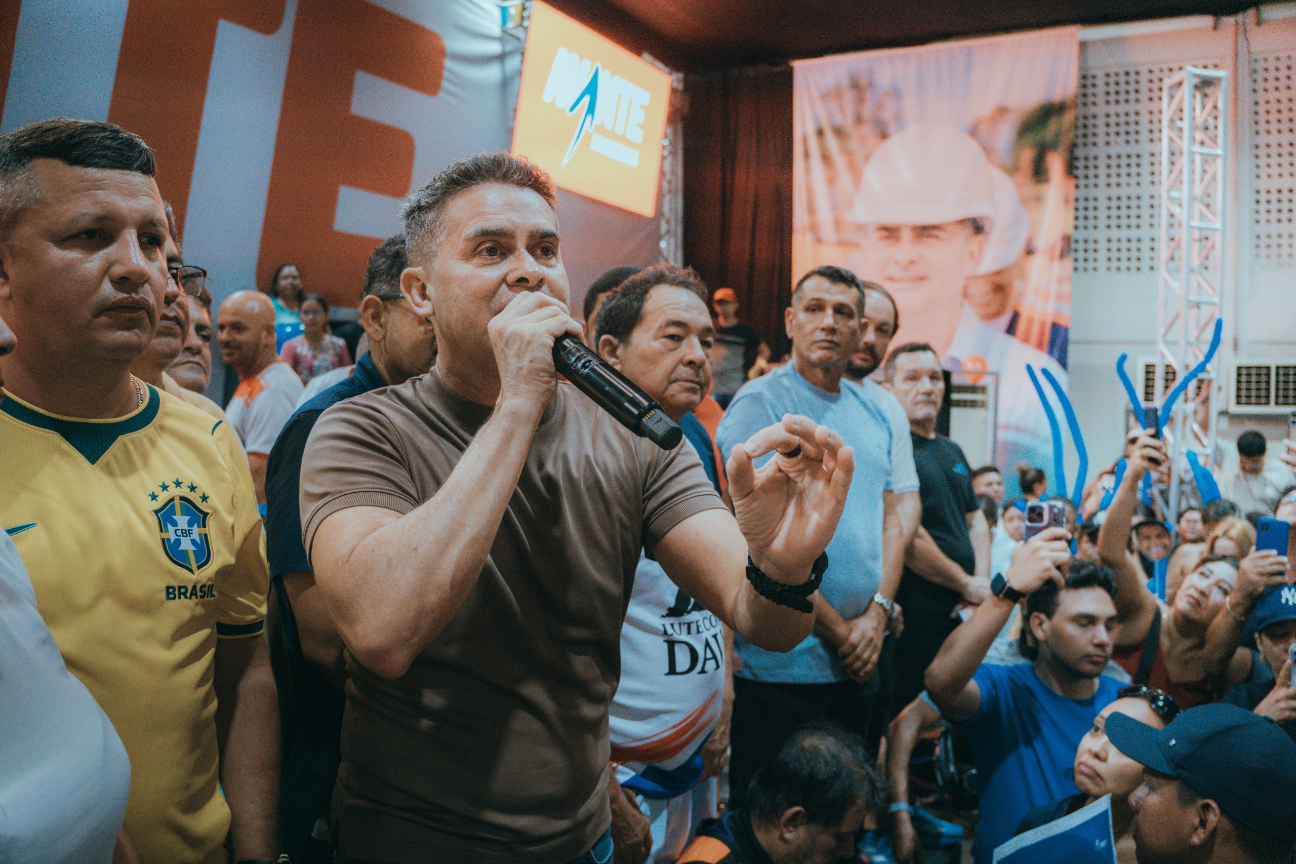 : PDT Manaus 2026 lota evento e dispara na corrida eleitoral