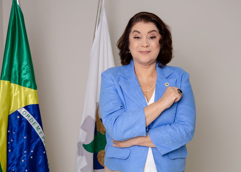 Debates começam