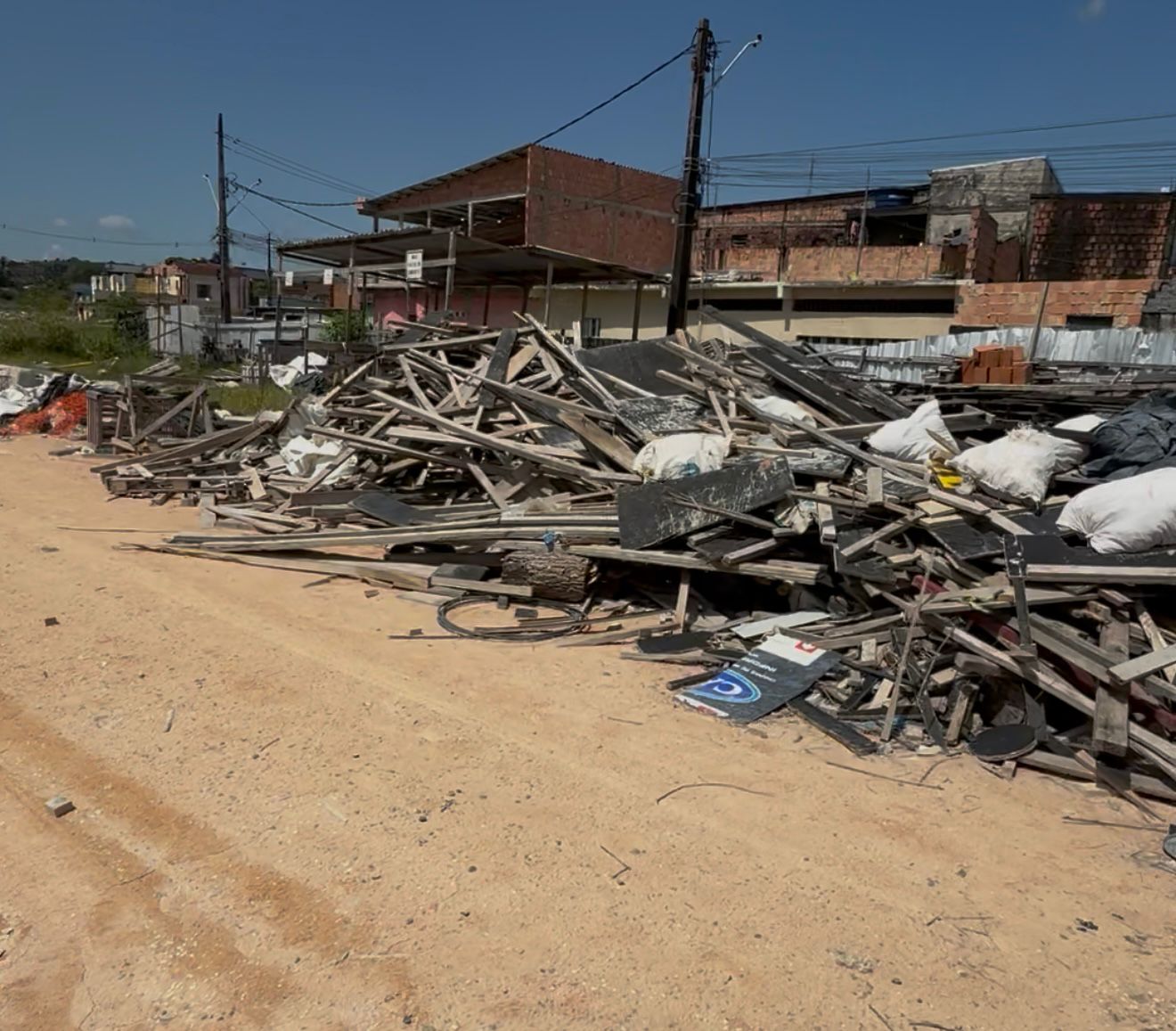 Obra de R$ 420 milhões na Sharp é alvo de denúncia de abandono em Manaus