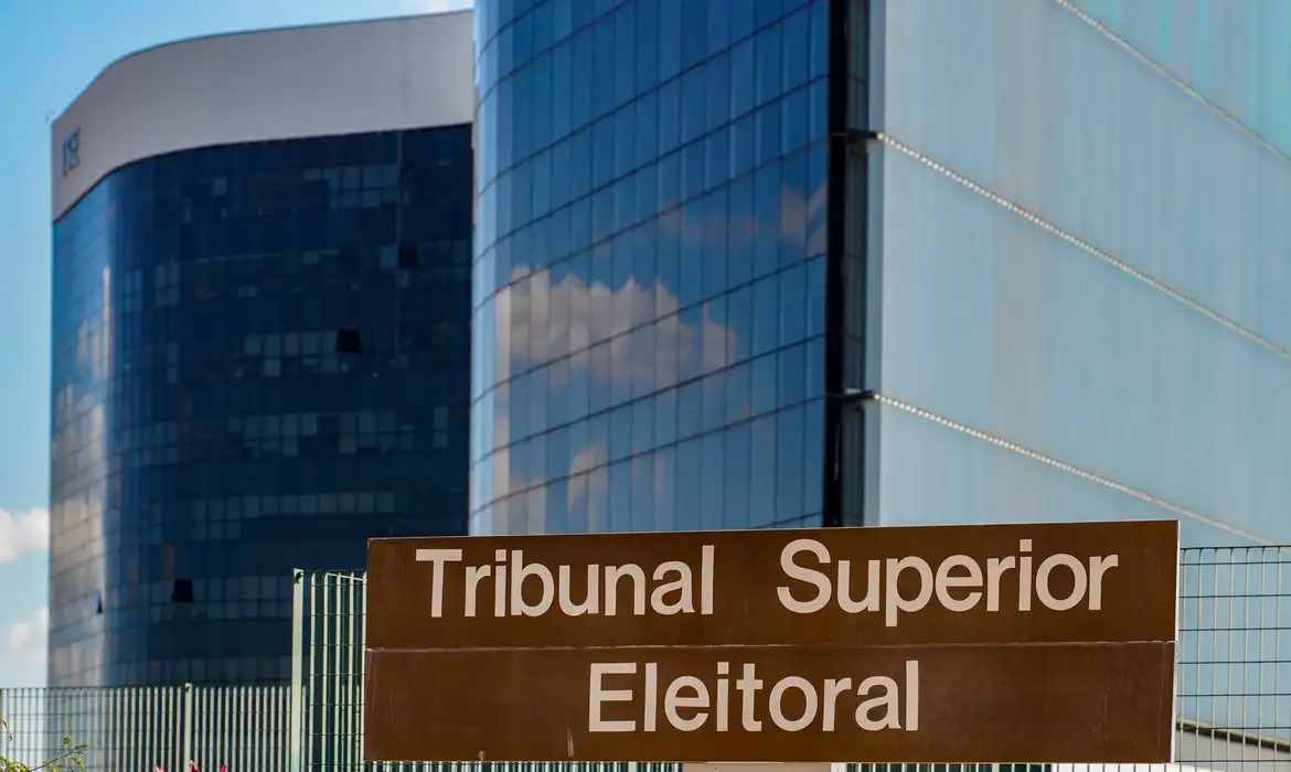 TSE e big techs unem forças contra fake news nas Eleições 2026