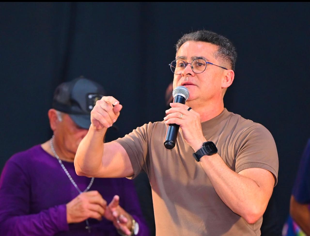 David Almeida fala sobre paralisação do transporte coletivo em Manaus
