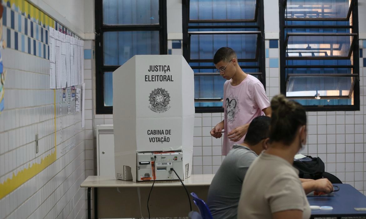 Como funciona a segurança da urna eletrônica no Brasil