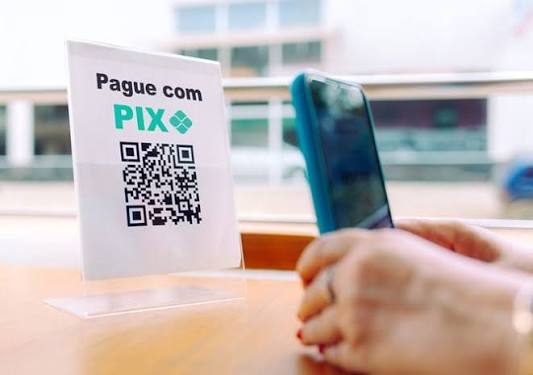 Pix desafia influência financeira dos EUA