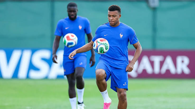 Racismo na Copa do Mundo reforça debate sobre inclusão no futebol