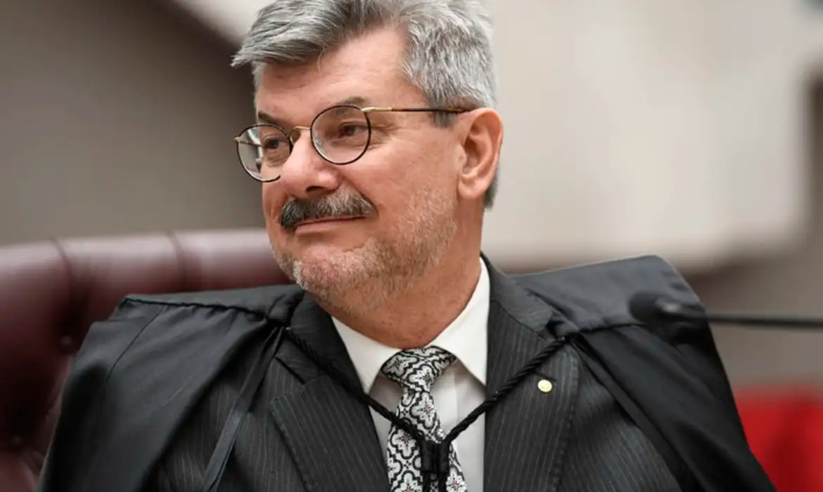 PGR pede saída de ministro do STJ após investigação disciplinar
