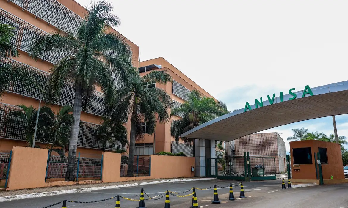 Anvisa proíbe produtos irregulares para emagrecimento