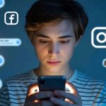 50% dos adolescentes passam tempo demais na internet