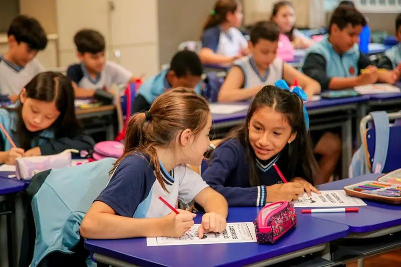 Escolas de Manaus conquistam melhores notas no Ideb 2025 da rede municipal