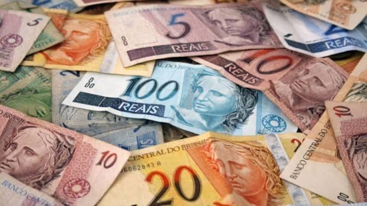 Saques da poupança superam depósitos em R$ 7,15 bilhões